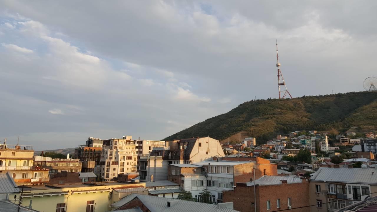 Nini'S Lofts At The Melikishvili Street Тбилиси Екстериор снимка